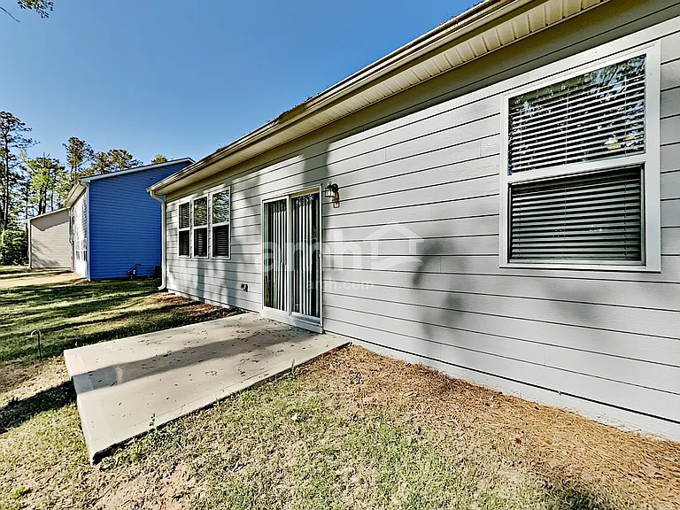 114 Lindridge Dr — Photo 22