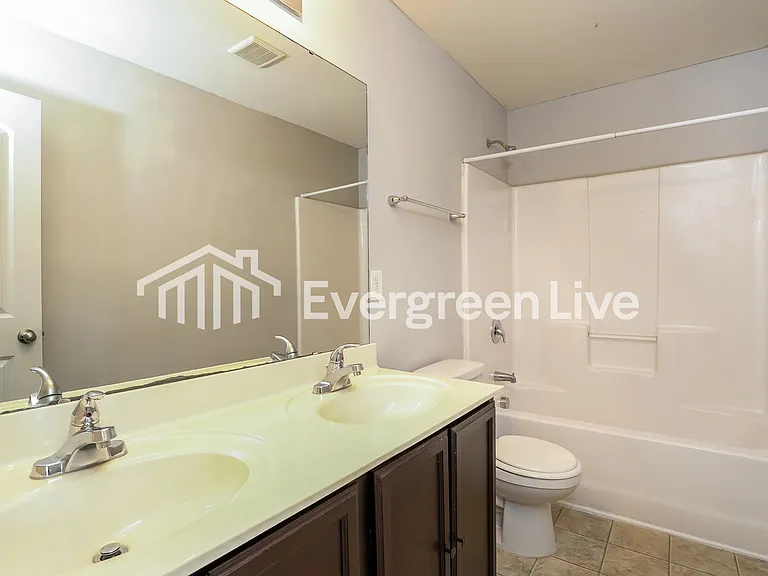 4354 Oak Pointe Dr — Photo 14