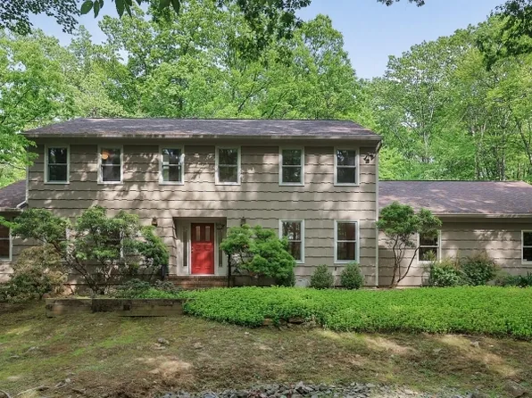 8 Grouse Rd, Warren Twp., NJ 07059