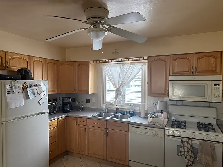 First floor kitchen (shared space)
