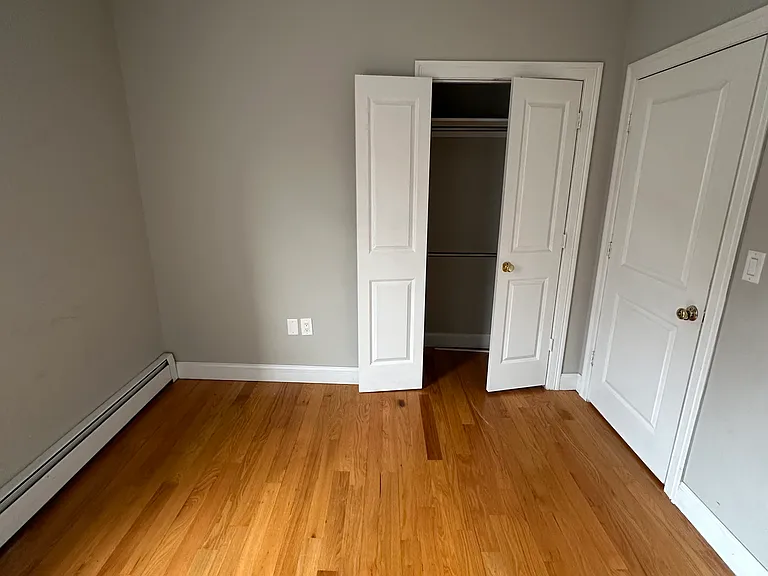 533 Chapel St #5 — Photo 8