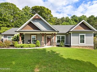 5818 Carter Rd, Knoxville, TN 37918