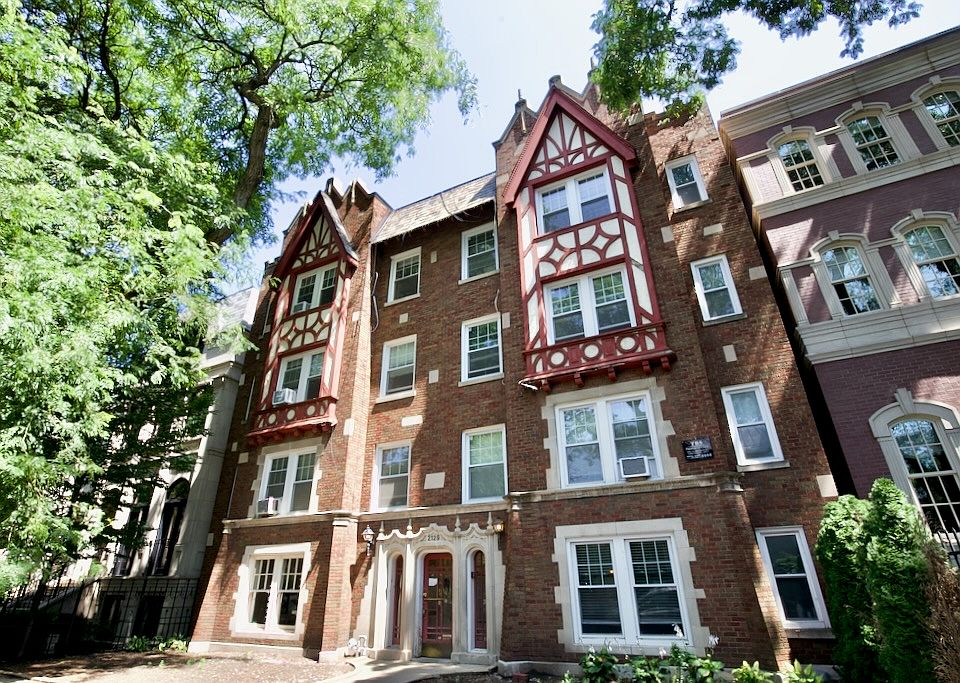 1st image of 2129 N Dayton St #403