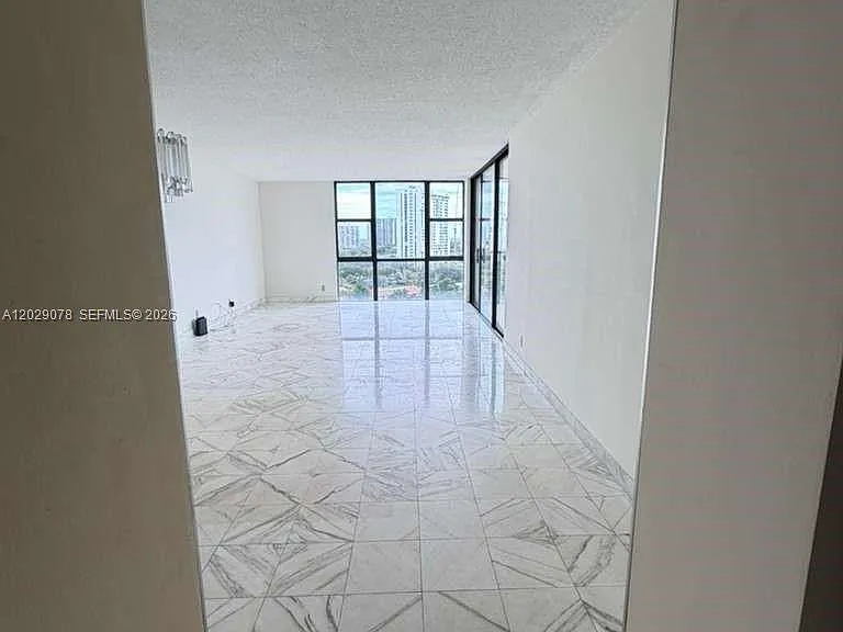 20379 W Country Club Dr #1433 — Photo 5