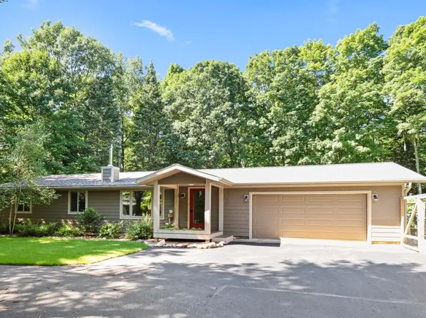 7902 Woodland Dr, Woodruff, WI 54568