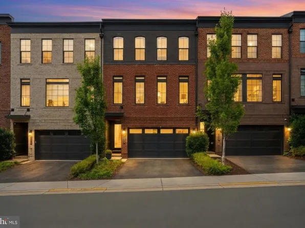 42291 Impervious Ter, Ashburn, VA 20148