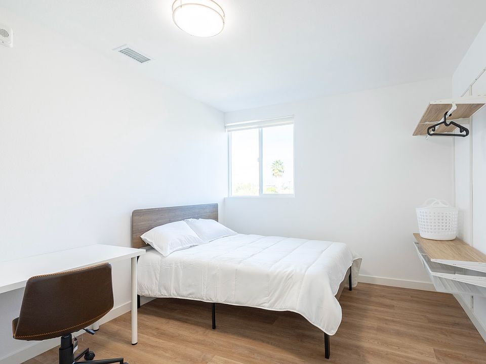 1st image of 2642 Brighton Ave #3