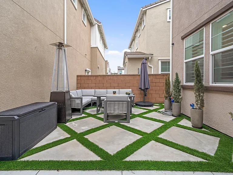 4079 Summer Way — Photo 27