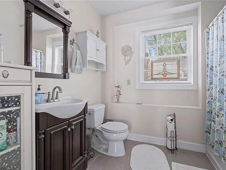 45 Oakwood Ave — Photo 39