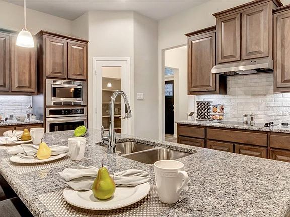 2nd image of 2706 Tea Olive Dr