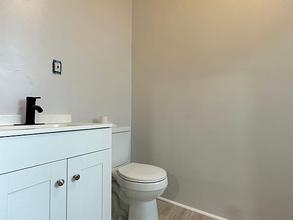 4th image of 1911 P St #1