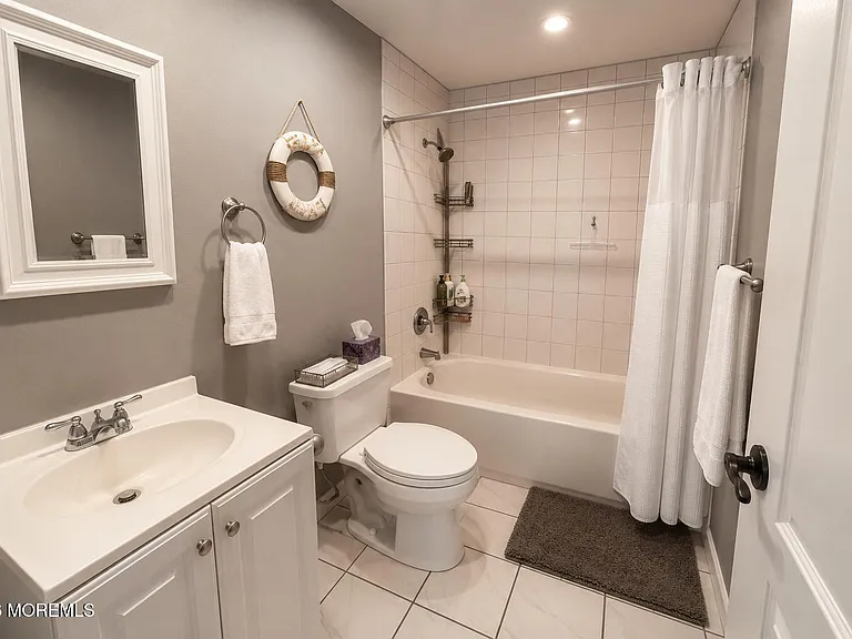 9 Neptune Rd — Photo 4