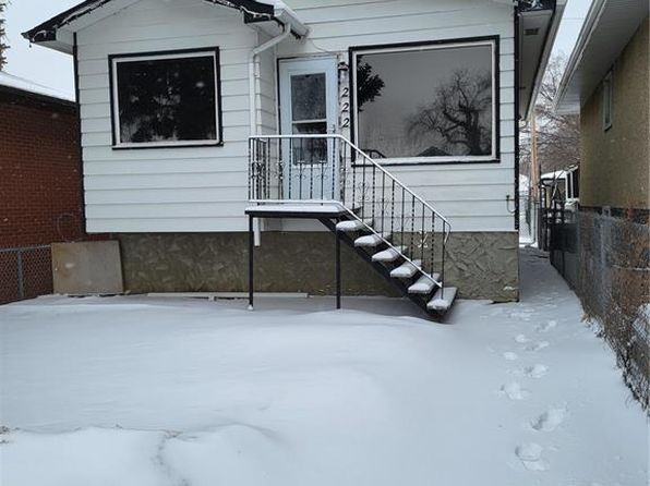 222 M AVENUE N, Saskatoon, SK S7L 2S3