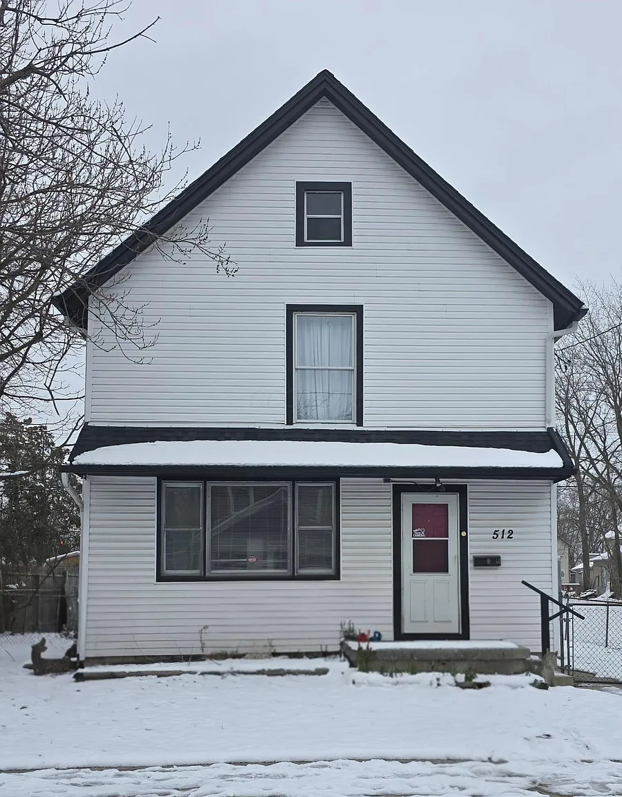 512 Henry St photo 1