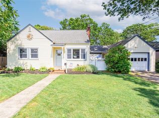 77 N Summit Avenue, Patchogue, NY 11772