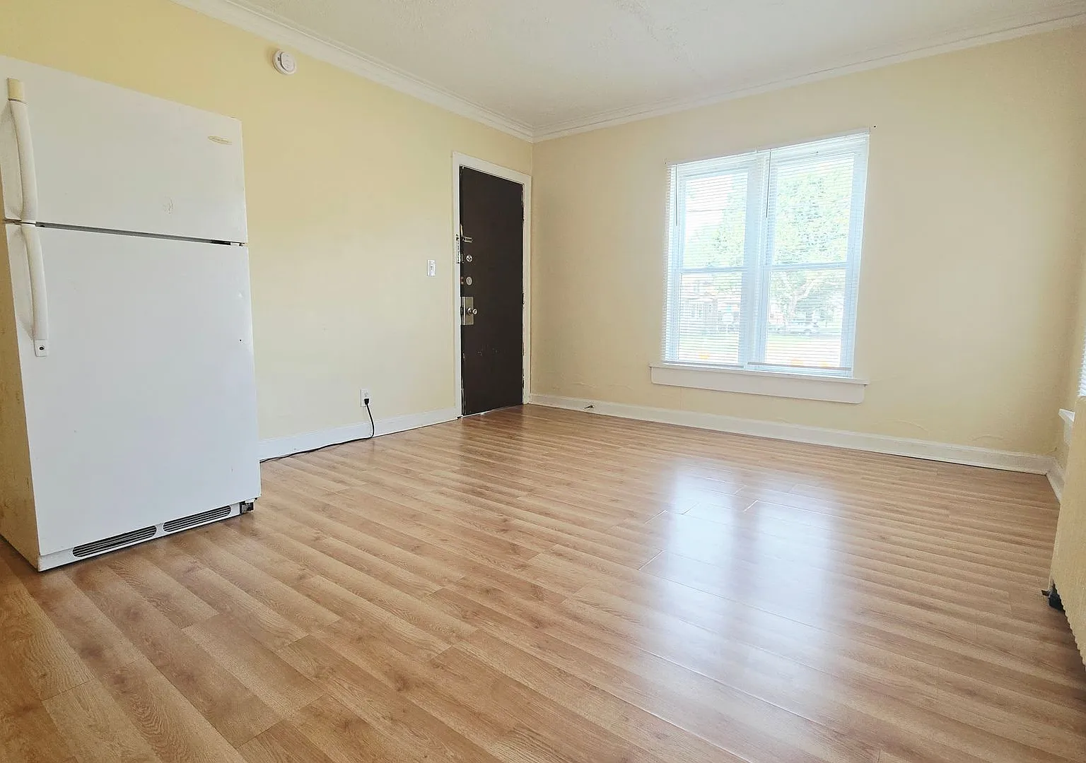 2130 Auburn St — Photo 2