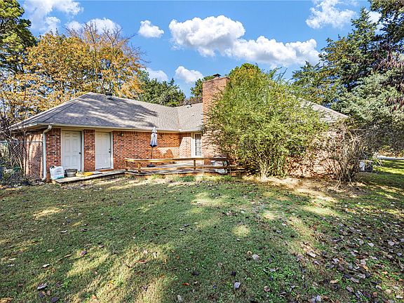 4th image of 118 Forest Rd