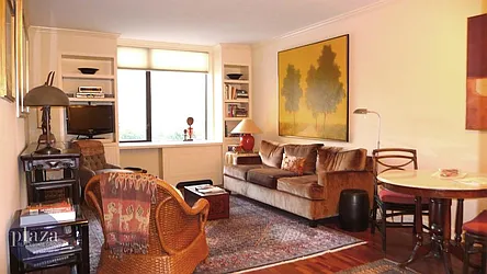 Rented by Plaza Real Estate Group