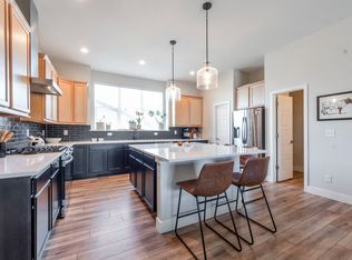 11806 W 52nd Ave, Wheat Ridge, CO 80033