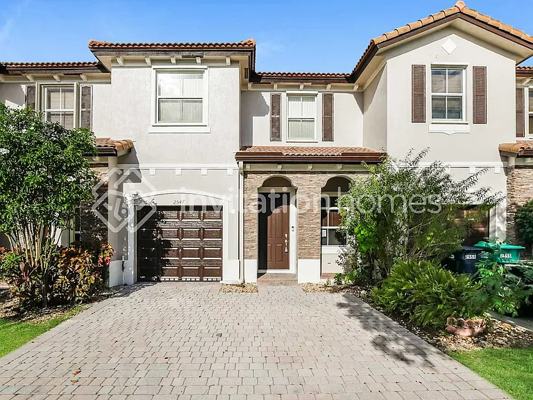 2547 SW 147th Path — Photo 1