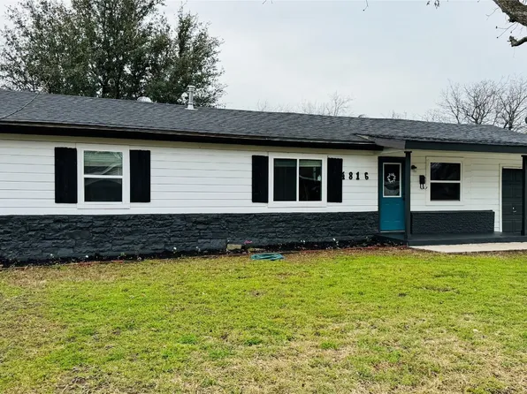 4816 Roxie St, Haltom City, TX 76117