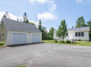 15 Swamp Rd, Gouldsboro, ME 04607