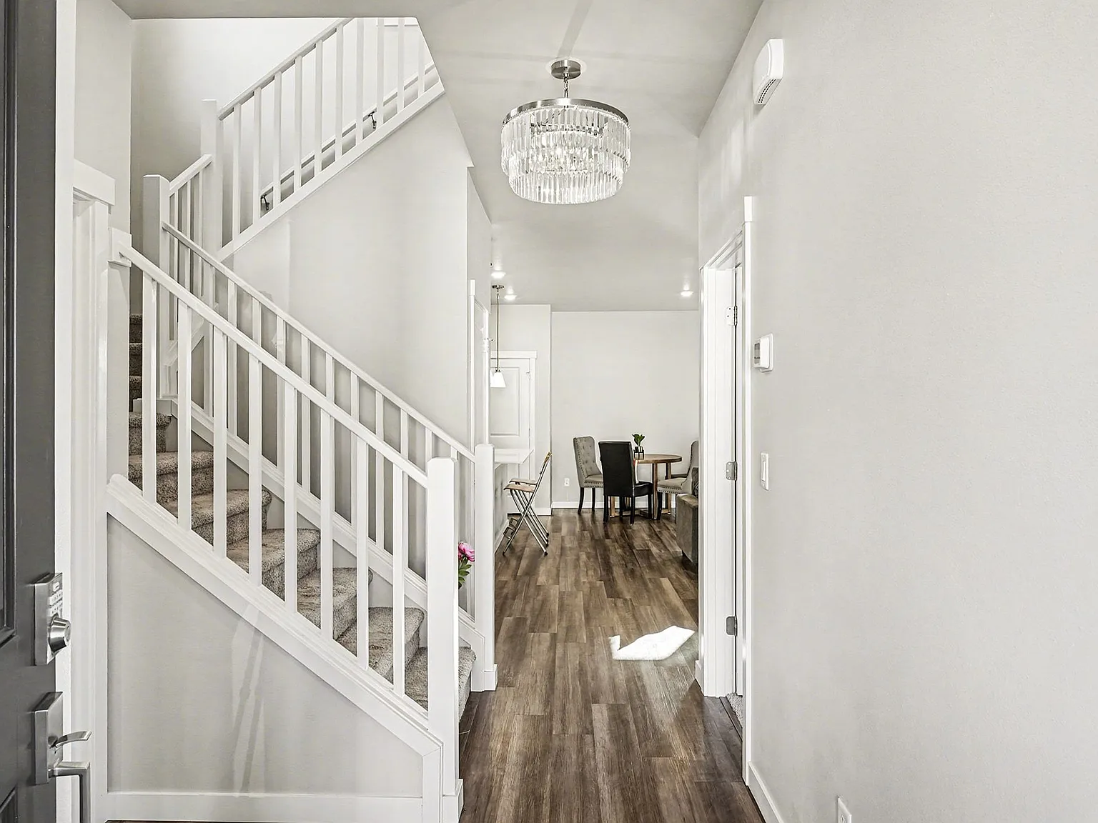 4 bed, 2040 sqft, $3,950 — Photo 4