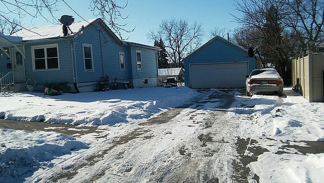 2nd image of 446 N May St