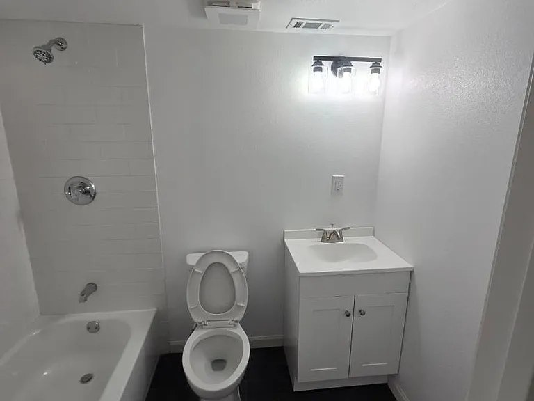 Unit Photo