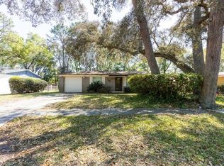 196 Neptune Rd, Orange Park, FL 32073