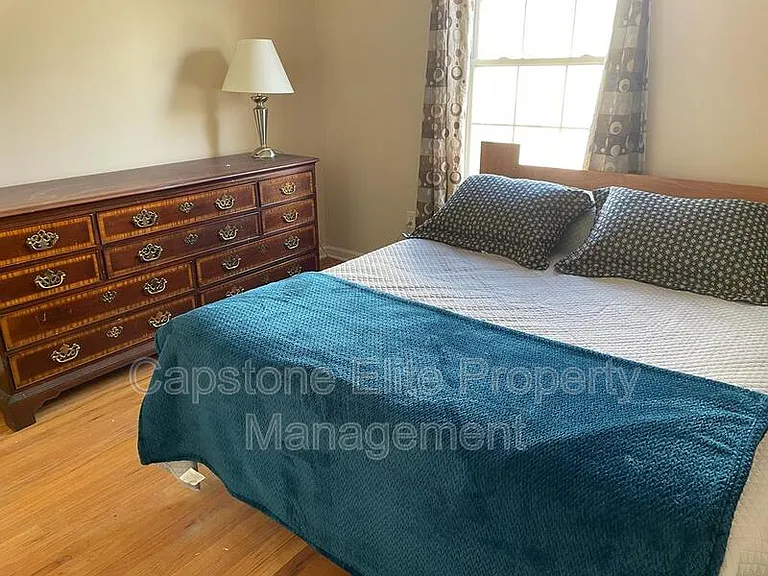 161-163 Sussex Ave #2-2-2 — Photo 3