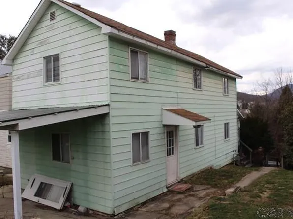 225 Mercury Ave, Johnstown, PA 15906