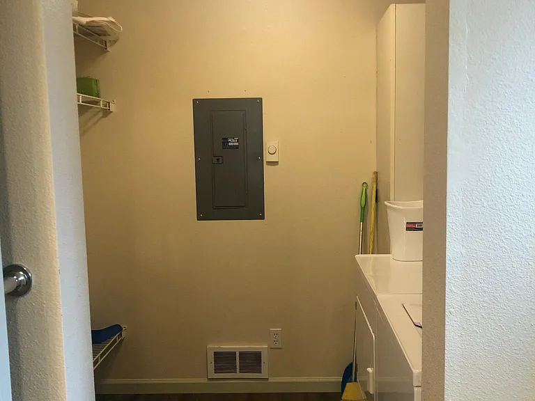 1519 NW Juniper St #2 — Photo 7