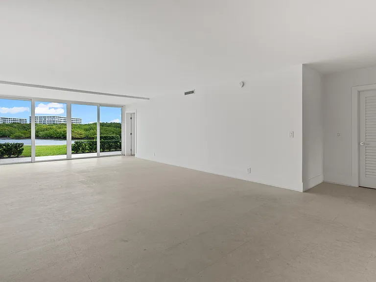 2185 Ibis Isle Rd #1 — Photo 10