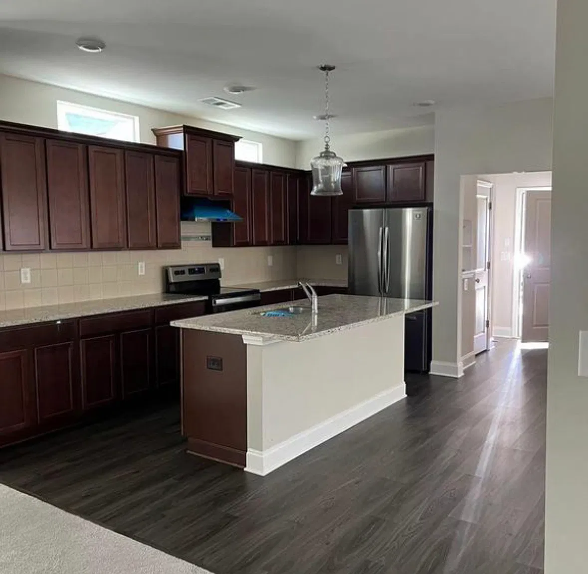 3199 Lantana Way — Photo 2