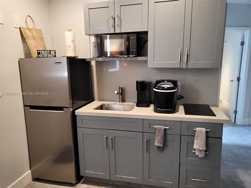 6335 N Miami Ave #1 Photo 1