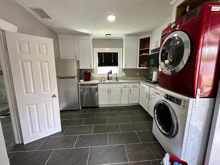 803 E James St #2 — Photo 5