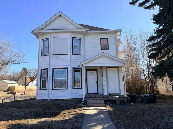 1620 Rebecca St, Sioux City, IA 51103