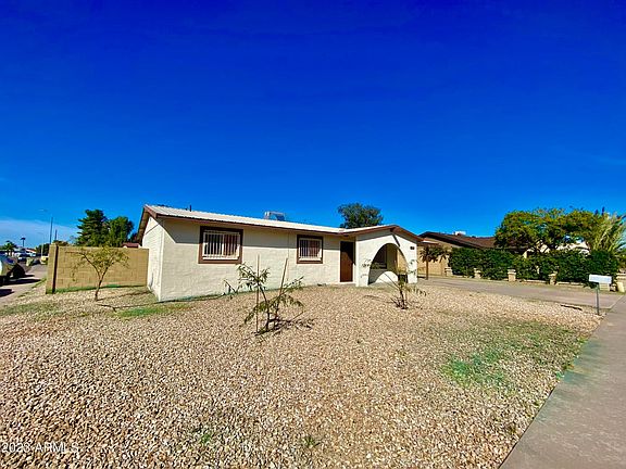 3rd image of 5804 N 69th Dr