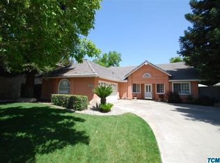 1914 S Peppertree St, Visalia, CA 93277