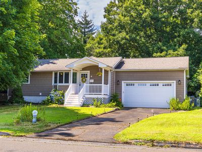 148 Old Stratfield Road, Fairfield, CT, 06825