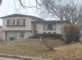 1608 Grove Ave, Corning, IA 50841