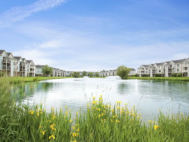 Indian Lakes Apartments — Photo 49
