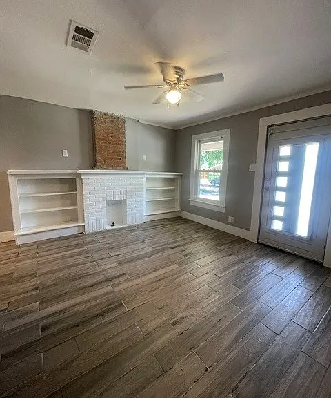 402 Graham Ave #402 — Photo 4