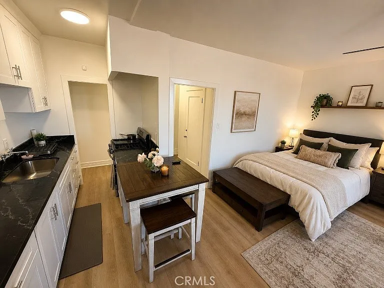 Studio, 456 sqft, $1,800 — Photo 3