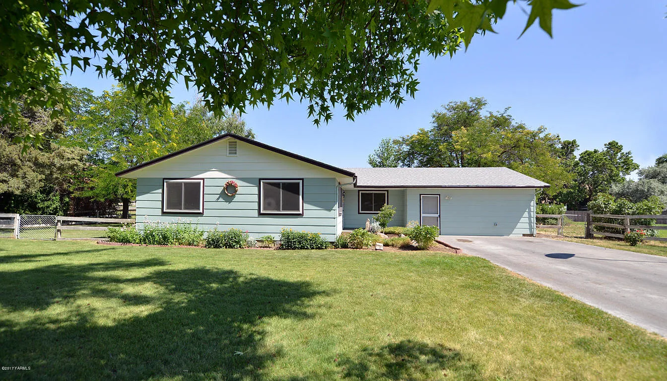 71 Green Meadows Dr photo 1
