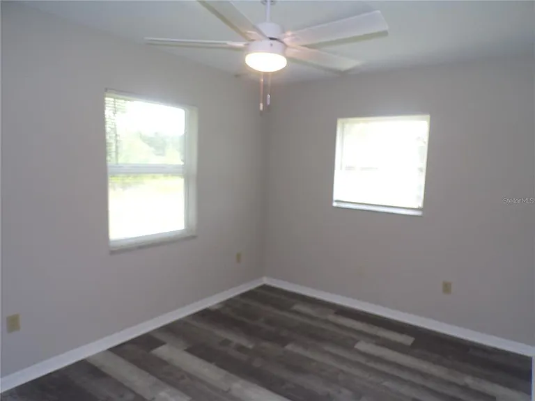 1088 Melville Rd #A — Photo 11