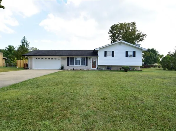 7381 W Sacramento Dr, Greenfield, IN 46140