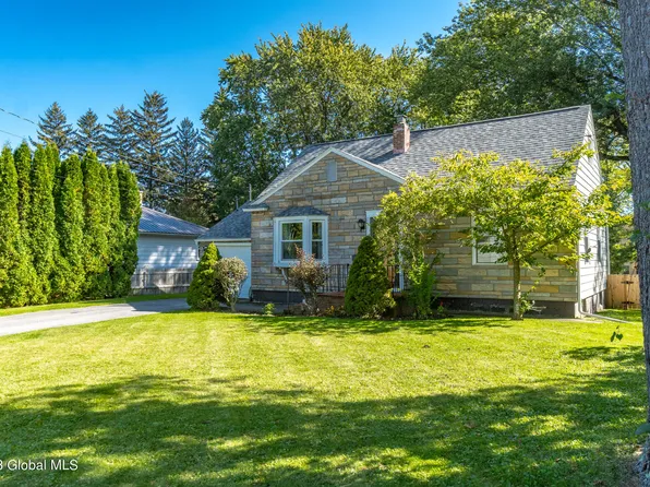 202 SUNNYSIDE Road, Glenville, NY 12302