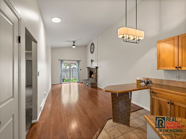 3005 Regatta Ln APT 4